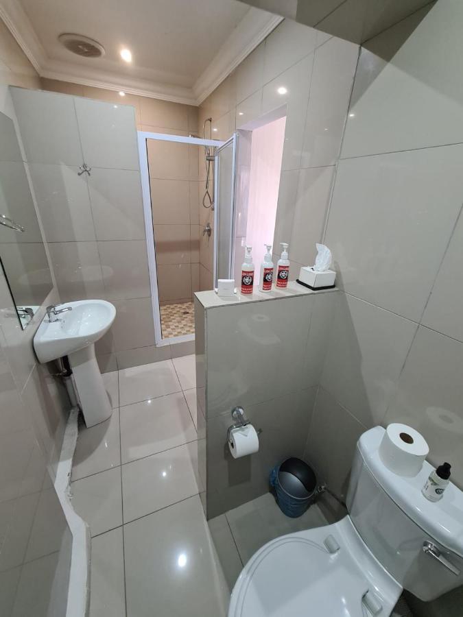 Lion Lodge Блумфонтейн Экстерьер фото